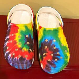 CROCS Tie-Dye Clogs, men’s 8/women’s 10.